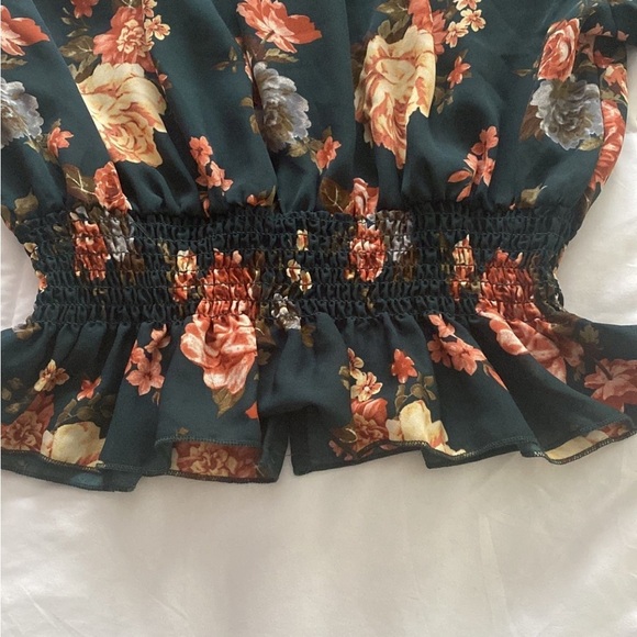 J for justify floral smocked long sleeve top - Picture 2 of 7